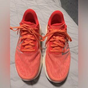 New Balance Women’s
Fresh Foam X Kaiha Road Gulf 
Red/Neo Flame 8 D - Wide